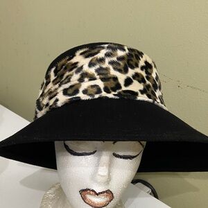 Really Cute NWT Dress Hat / Church Hat by Lisa Rene’